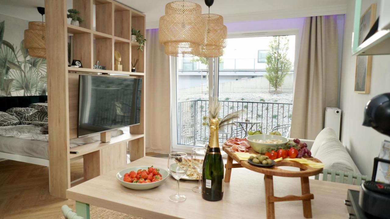 Castle Apartments - Queen Oświęcim Εξωτερικό φωτογραφία